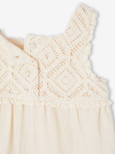 Crochet playsuit for baby girls vanilla 