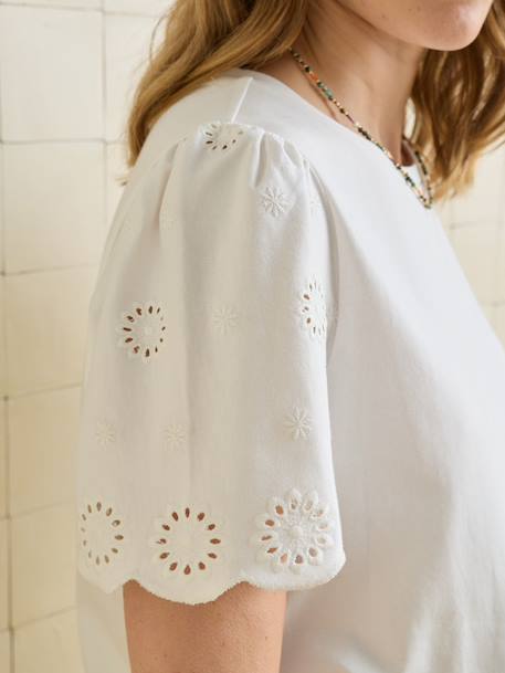Short-sleeved maternity t-shirt with embroidery ecru 