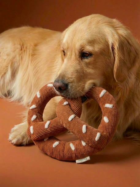 Fabric dog toy pretzel hazel 