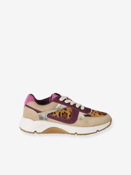 Pair of girls trainers beige 