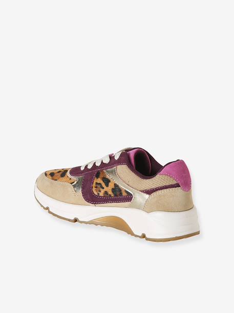 Pair of girls trainers beige 