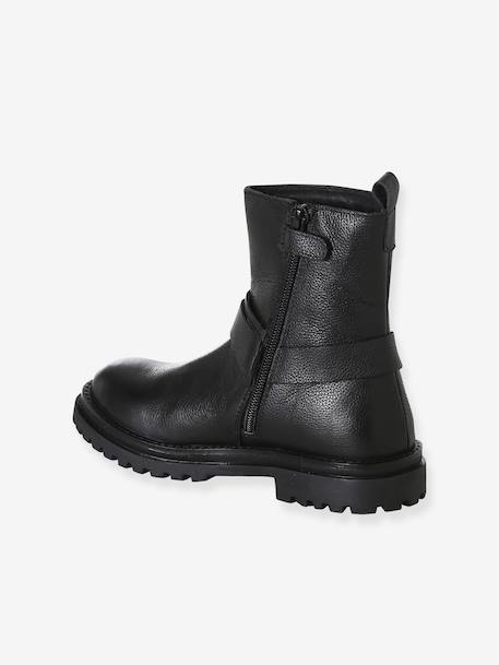 Pair of girls leather boots black 