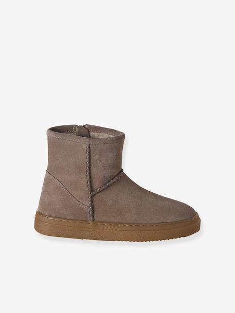 Pair of girls leather boots taupe 
