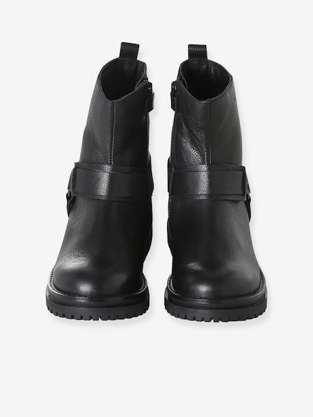 Pair of girls leather boots black 