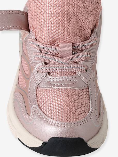 Pair of girls trainers rose 