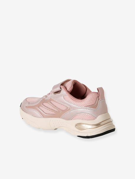 Pair of girls trainers rose 