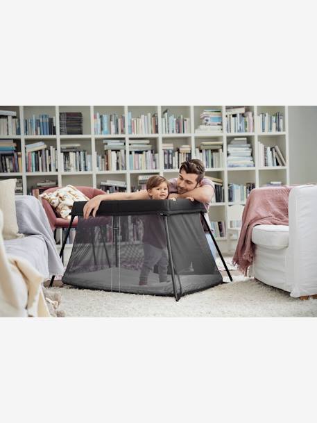 Travel Cot Light, by BABYBJORN Black+Green 