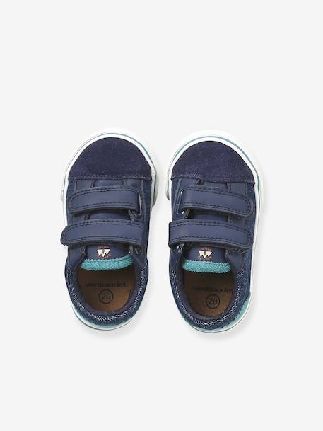 First walking shoes with touch-fastening straps for baby blue 