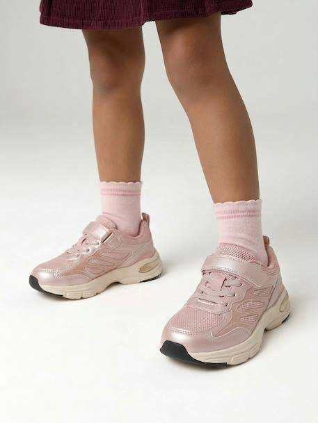 Pair of girls trainers rose 