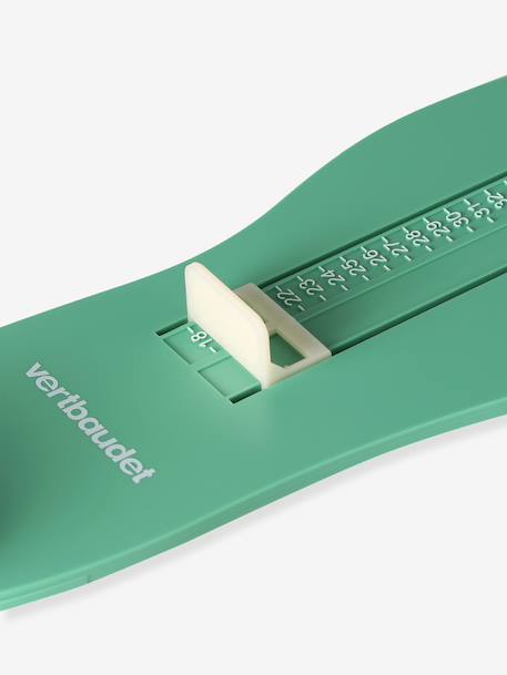 Kids' shoe size gauge sage green 