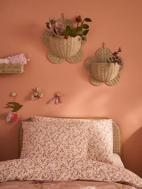 Paper flower wall decorations beige 
