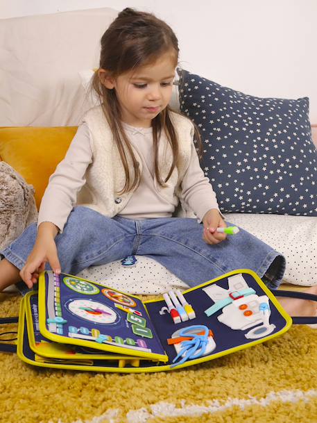 Wallet with 7 space maths activities blue 