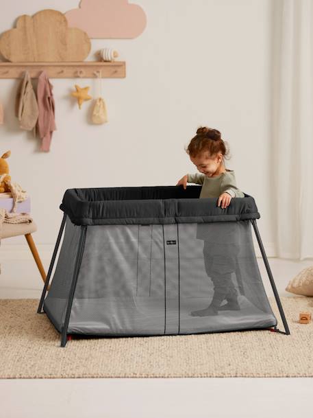 Travel Cot Light, by BABYBJORN Black+Green 