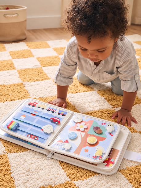 Doudou activity book white 