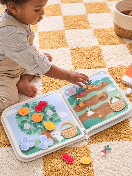 House activity book ecru 