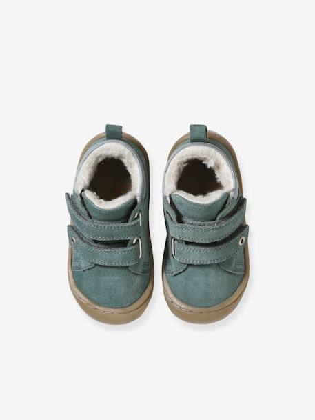 Pram Shoes in Soft Leather, Lined in Fur, for Babies, Designed for Crawling green 