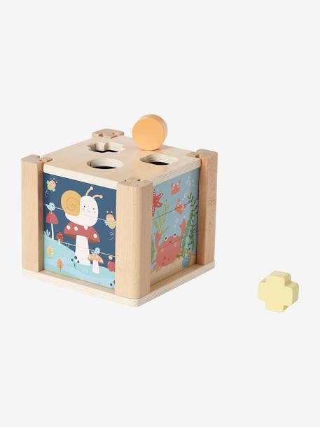 2-in-1 Activity Cube in FSC® Wood: Puzzles & Shapes to Sort & Fit green 