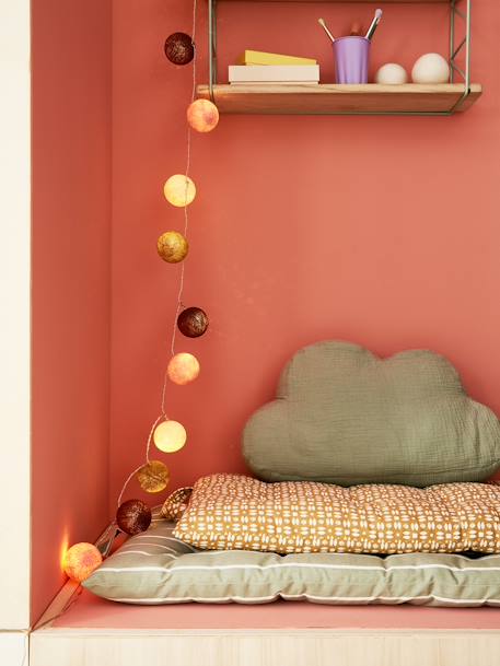 Light-Up Bauble Garland with Switch rose+sage green+tomato red 