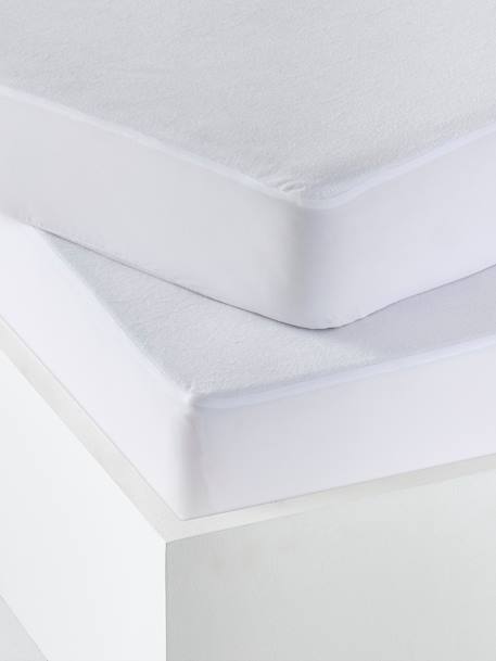 Pack of 2 waterproof mattress protectors in sponge towelling can be boiled white 