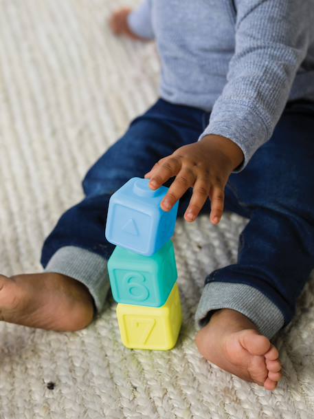 8 INFANTINO stacking cubes multicoloured 