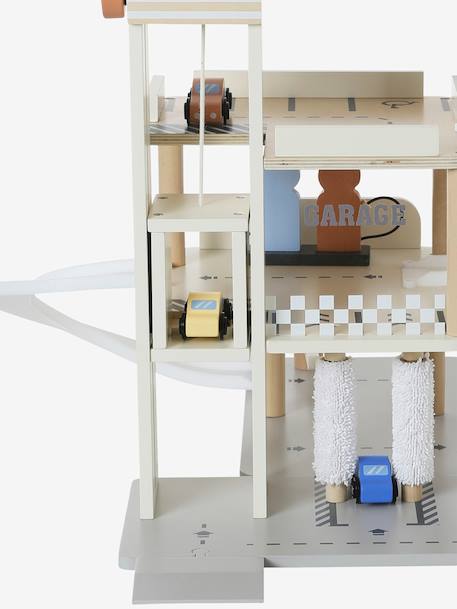 3-level garage with lift in FSC®100% wood white 