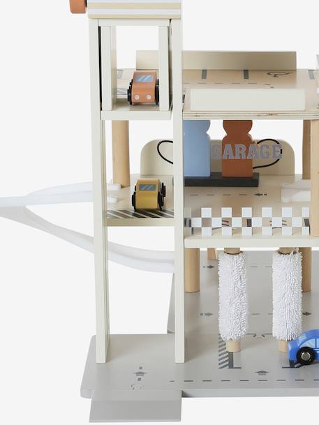 3-level garage with lift in FSC®100% wood white 
